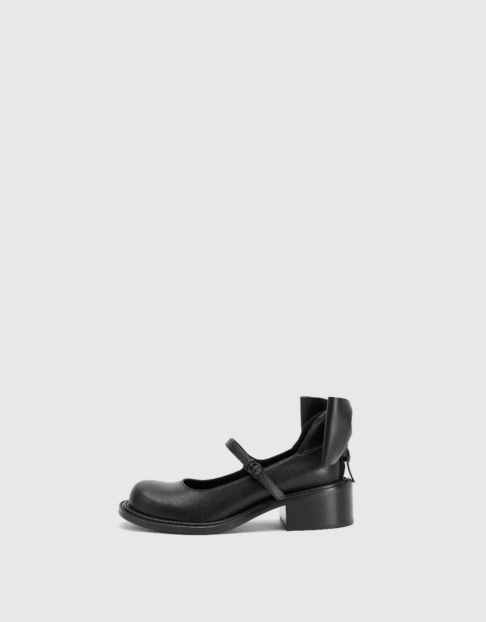 Bow Décor Round Toe Pumps