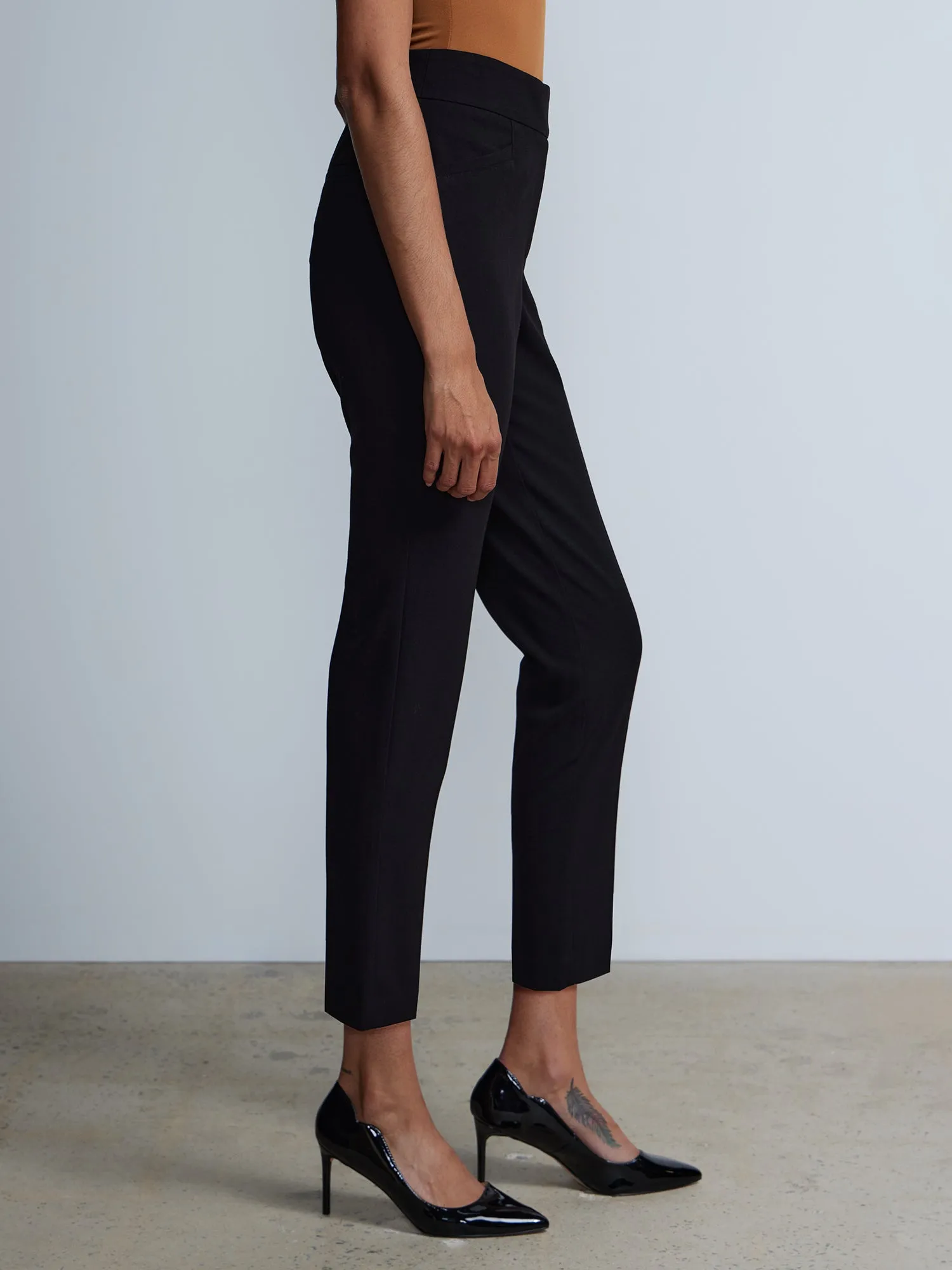 Essential Stretch High Rise Straight Leg Pant