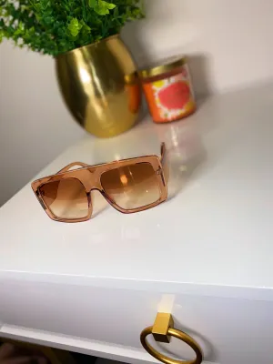 Glossy Mocha shades