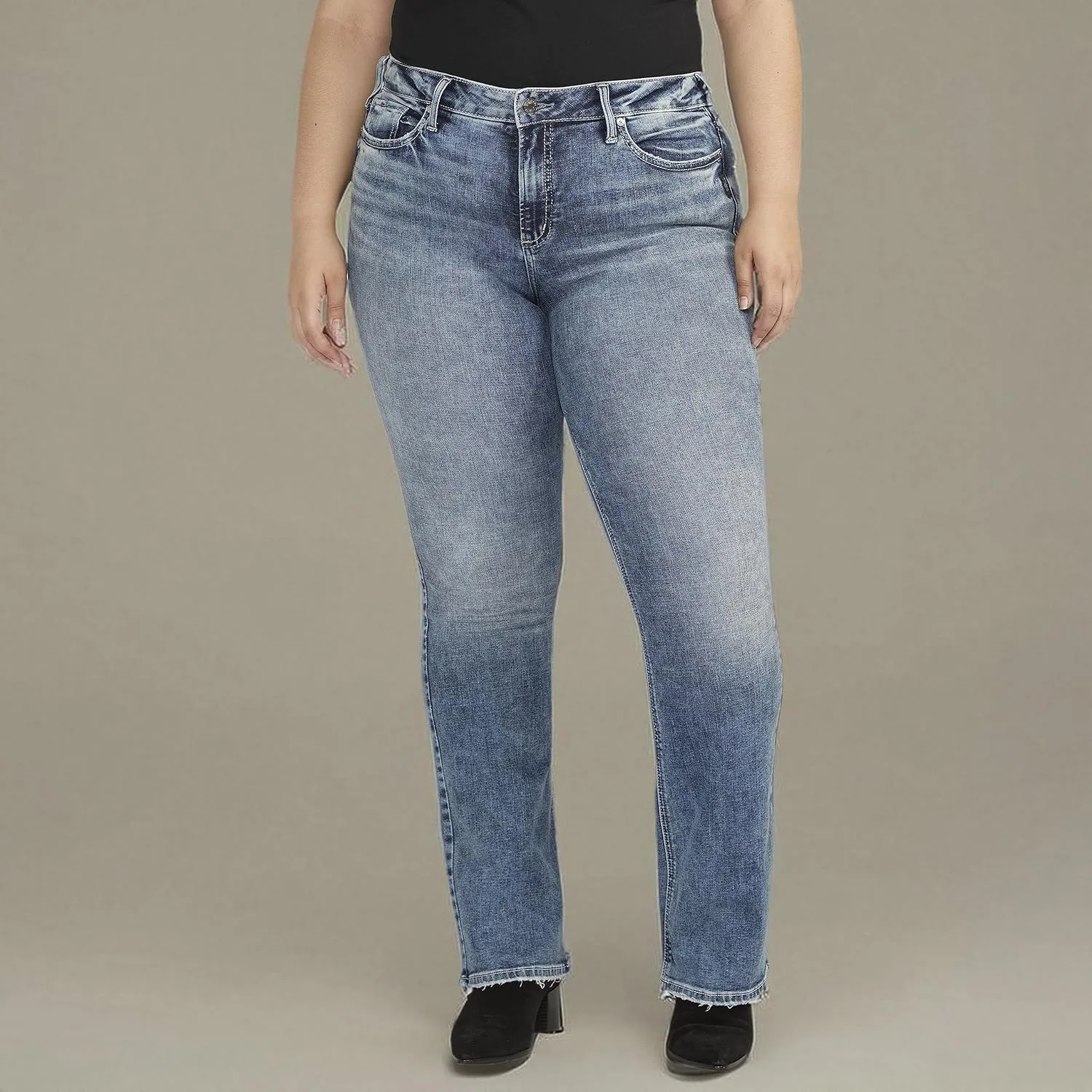 Silver Jeans Co. Women's Plus Size Suki Mid Rise Curvy Fit Bootcut Jeans