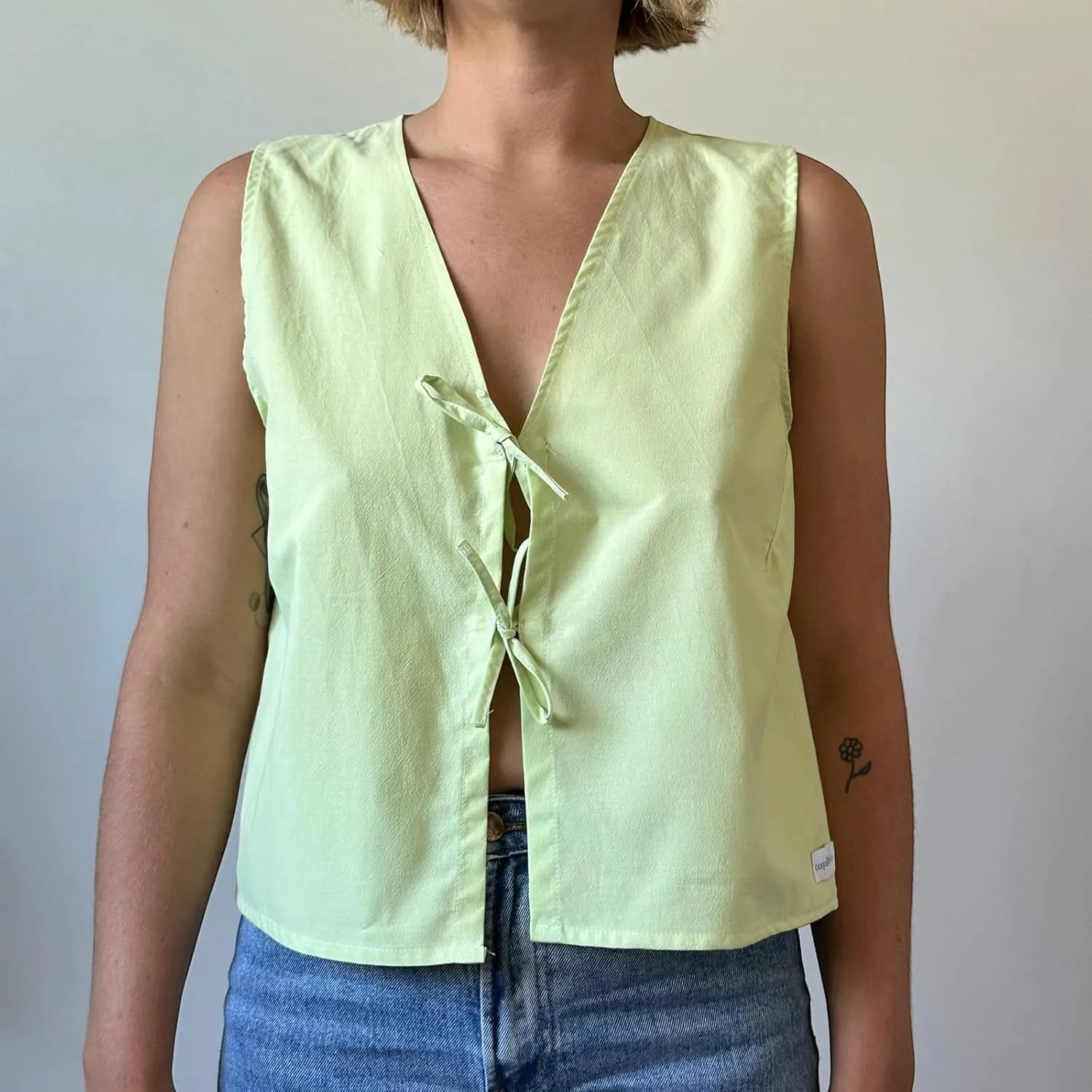Tie Front Tops for Women Sleeveless Deep V-Neck Plaid Striped Fruit Print Linen Vest Lace Up Party Club Night Tank Top