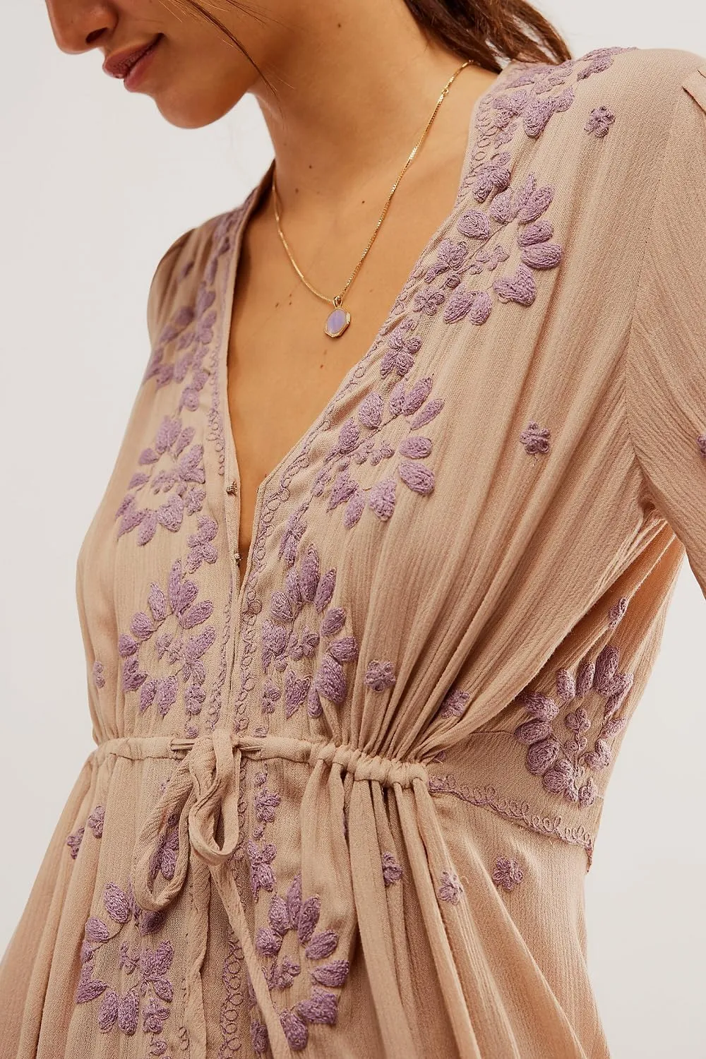Women Boho Embroidered Maxi Dress Floral V Neck Puff Sleeve Flowy Long Dress Elegant Front Drawstring Swing Sundress